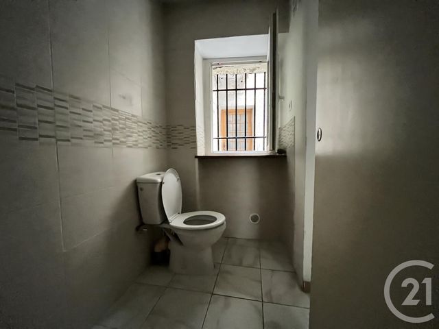 Appartement T1 à louer - 1 pièce - 30.68 m2 - ALES - 30 - LANGUEDOC-ROUSSILLON - Century 21 Impact Immobilier