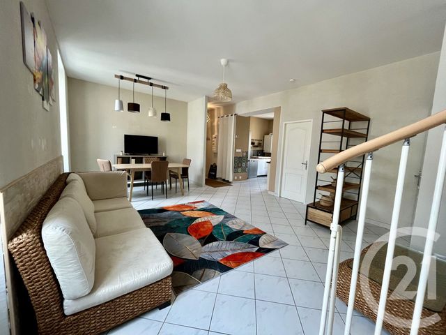 Appartement Duplex à louer - 4 pièces - 79.94 m2 - ALES - 30 - LANGUEDOC-ROUSSILLON - Century 21 Impact Immobilier