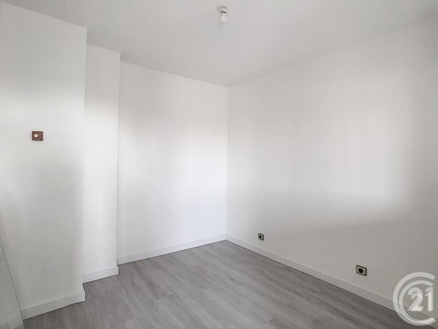 Appartement T2 à louer - 2 pièces - 31.77 m2 - ALES - 30 - LANGUEDOC-ROUSSILLON - Century 21 Impact Immobilier