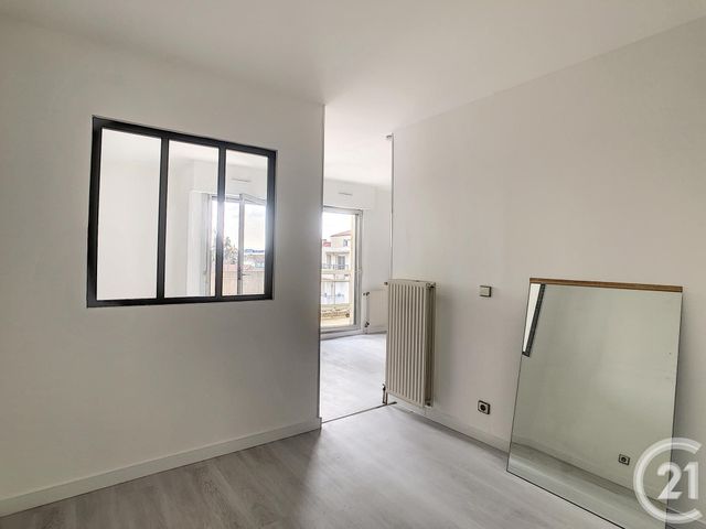 Appartement T2 à louer - 2 pièces - 31.77 m2 - ALES - 30 - LANGUEDOC-ROUSSILLON - Century 21 Impact Immobilier