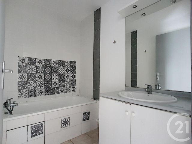 Appartement F3 à louer - 3 pièces - 48.36 m2 - ALES - 30 - LANGUEDOC-ROUSSILLON - Century 21 Impact Immobilier