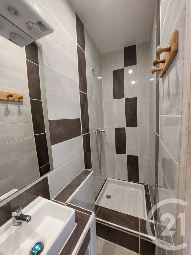 Appartement F3 à vendre - 12 pièces - 196.04 m2 - LA GRAND COMBE - 30 - LANGUEDOC-ROUSSILLON - Century 21 Impact Immobilier