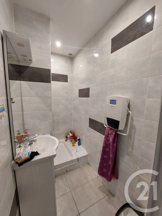 Appartement F3 à vendre - 12 pièces - 196.04 m2 - LA GRAND COMBE - 30 - LANGUEDOC-ROUSSILLON - Century 21 Impact Immobilier