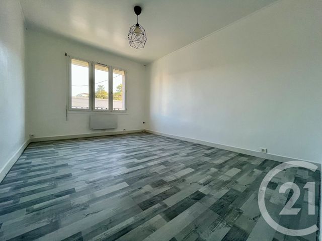 Appartement F3 à louer - 3 pièces - 72.25 m2 - ALES - 30 - LANGUEDOC-ROUSSILLON - Century 21 Impact Immobilier