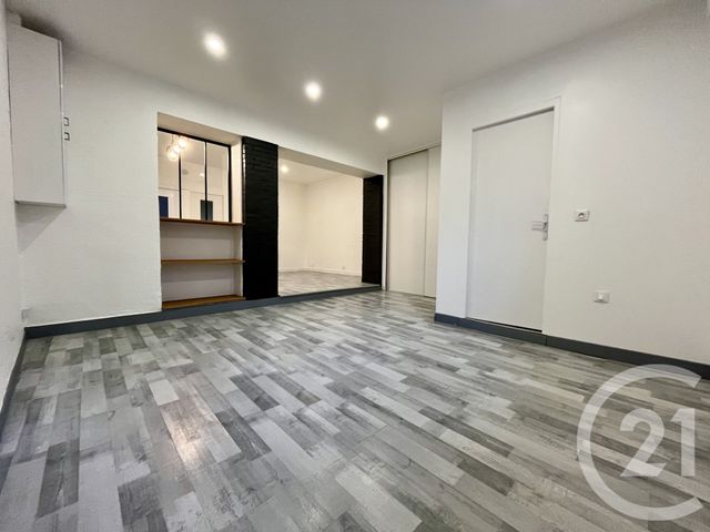 Appartement F3 à louer - 3 pièces - 72.25 m2 - ALES - 30 - LANGUEDOC-ROUSSILLON - Century 21 Impact Immobilier