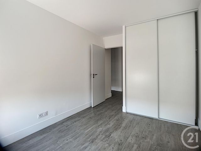 Afficher la photo en grand Appartement F3 à vendre - 3 pièces - 60.9 m2 - ALES - 30 - LANGUEDOC-ROUSSILLON - Century 21 Impact Immobilier