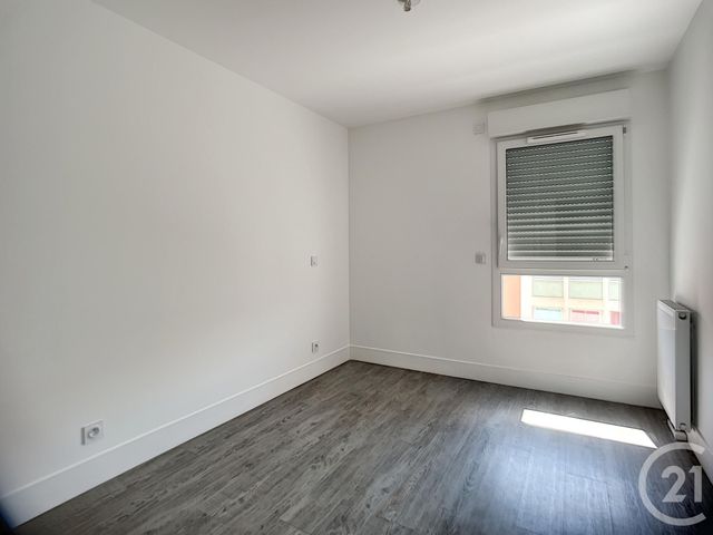 Afficher la photo en grand Appartement F3 à vendre - 3 pièces - 60.9 m2 - ALES - 30 - LANGUEDOC-ROUSSILLON - Century 21 Impact Immobilier