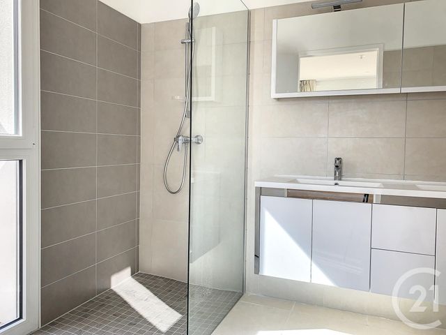 Appartement F4 à vendre - 4 pièces - 168.9 m2 - ALES - 30 - LANGUEDOC-ROUSSILLON - Century 21 Impact Immobilier