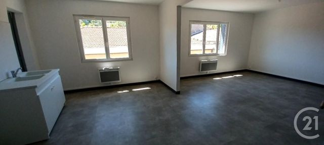 Appartement F4 à louer - 4 pièces - 83.0 m2 - ST AMBROIX - 30 - LANGUEDOC-ROUSSILLON - Century 21 Impact Immobilier Appartement F4 à louer - 4 pièces - 83.0 m2 - ST AMBROIX - 30 - LANGUEDOC-ROUSSILLON - Century 21 Impact Immobilier
