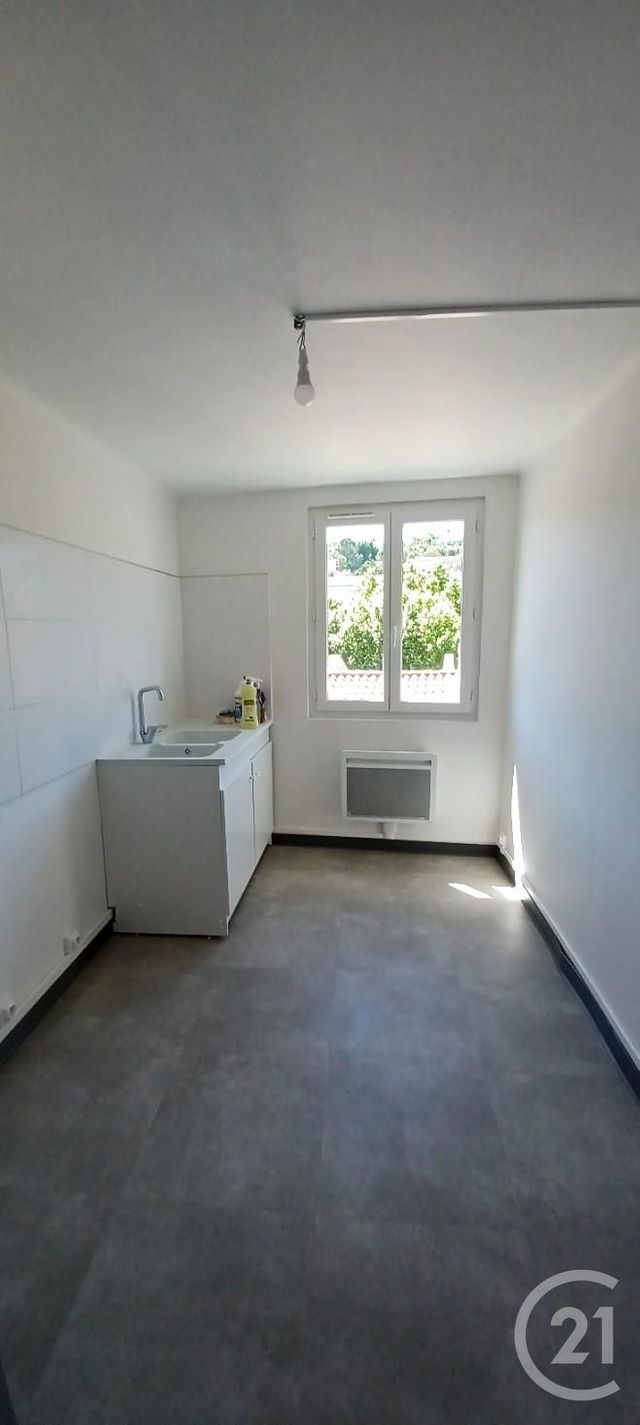 Afficher la photo en grand Appartement F2 à louer - 2 pièces - 43.0 m2 - ST AMBROIX - 30 - LANGUEDOC-ROUSSILLON - Century 21 Impact Immobilier