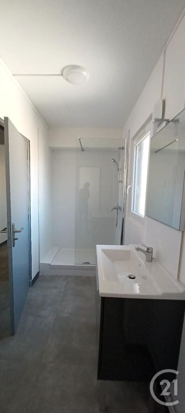 Afficher la photo en grand Appartement F2 à louer - 2 pièces - 43.0 m2 - ST AMBROIX - 30 - LANGUEDOC-ROUSSILLON - Century 21 Impact Immobilier
