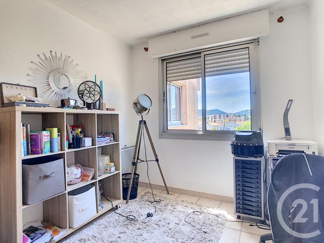 Appartement F4 à vendre - 4 pièces - 98.6 m2 - ALES - 30 - LANGUEDOC-ROUSSILLON - Century 21 Impact Immobilier Appartement F4 à vendre - 4 pièces - 98.6 m2 - ALES - 30 - LANGUEDOC-ROUSSILLON - Century 21 Impact Immobilier