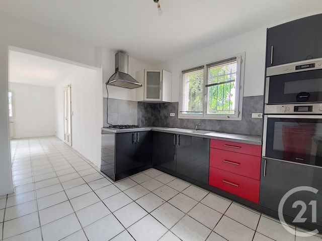 Appartement F3 à vendre - 3 pièces - 70.0 m2 - ST CHRISTOL LES ALES - 30 - LANGUEDOC-ROUSSILLON - Century 21 Impact Immobilier Appartement F3 à vendre - 3 pièces - 70.0 m2 - ST CHRISTOL LES ALES - 30 - LANGUEDOC-ROUSSILLON - Century 21 Impact Immobilier