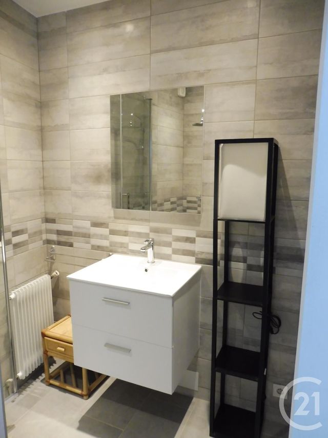 appartement à louer - 2 pièces - 45.02 m2 - ALES - 30 - LANGUEDOC-ROUSSILLON - Century 21 Impact Immobilier appartement à louer - 2 pièces - 45.02 m2 - ALES - 30 - LANGUEDOC-ROUSSILLON - Century 21 Impact Immobilier