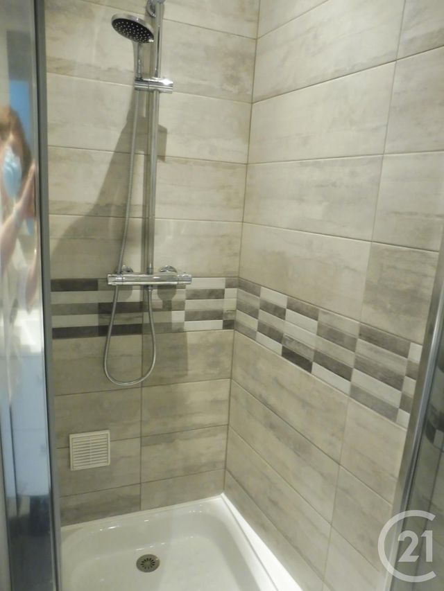 appartement à louer - 2 pièces - 45.02 m2 - ALES - 30 - LANGUEDOC-ROUSSILLON - Century 21 Impact Immobilier appartement à louer - 2 pièces - 45.02 m2 - ALES - 30 - LANGUEDOC-ROUSSILLON - Century 21 Impact Immobilier