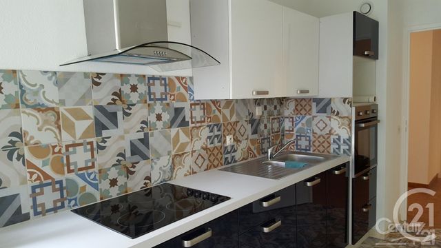Appartement F4 à louer - 4 pièces - 90.16 m2 - ALES - 30 - LANGUEDOC-ROUSSILLON - Century 21 Impact Immobilier Appartement F4 à louer - 4 pièces - 90.16 m2 - ALES - 30 - LANGUEDOC-ROUSSILLON - Century 21 Impact Immobilier