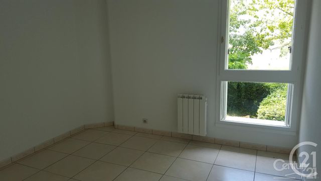 Appartement F4 à louer - 4 pièces - 90.16 m2 - ALES - 30 - LANGUEDOC-ROUSSILLON - Century 21 Impact Immobilier Appartement F4 à louer - 4 pièces - 90.16 m2 - ALES - 30 - LANGUEDOC-ROUSSILLON - Century 21 Impact Immobilier