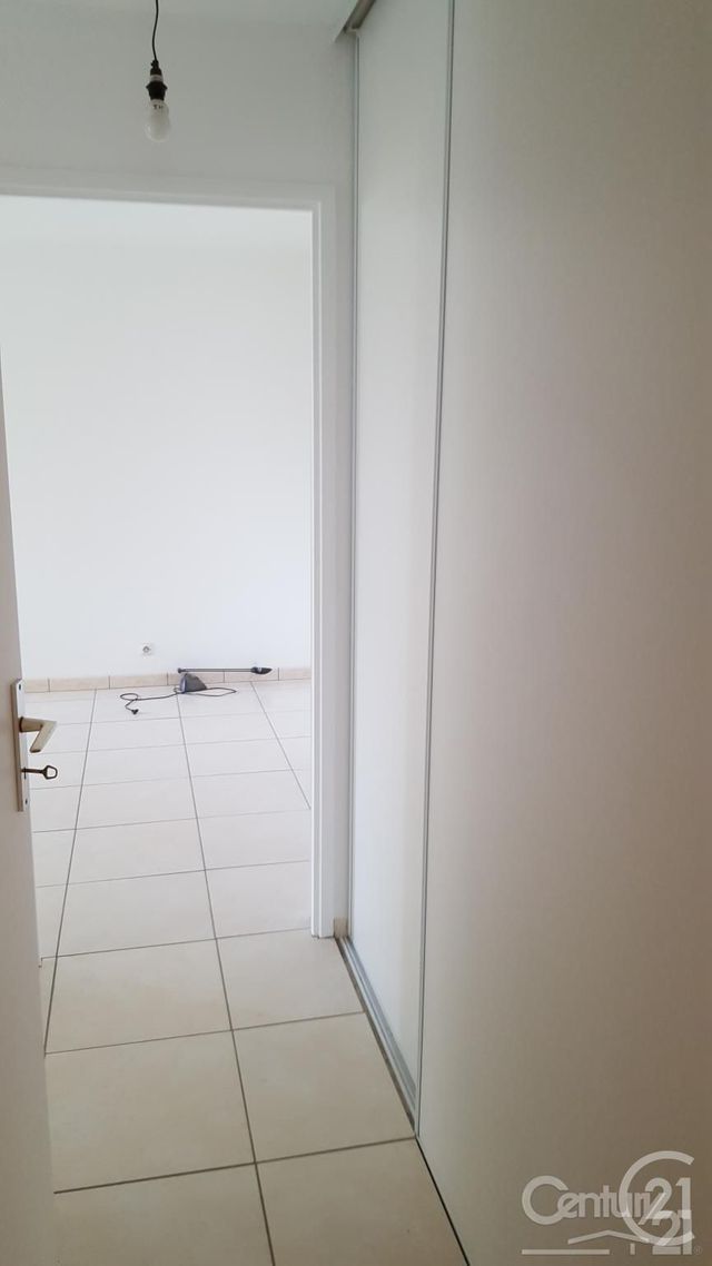 Appartement F4 à louer - 4 pièces - 90.16 m2 - ALES - 30 - LANGUEDOC-ROUSSILLON - Century 21 Impact Immobilier Appartement F4 à louer - 4 pièces - 90.16 m2 - ALES - 30 - LANGUEDOC-ROUSSILLON - Century 21 Impact Immobilier