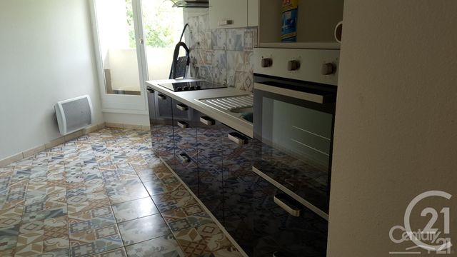 Appartement F4 à louer - 4 pièces - 90.16 m2 - ALES - 30 - LANGUEDOC-ROUSSILLON - Century 21 Impact Immobilier Appartement F4 à louer - 4 pièces - 90.16 m2 - ALES - 30 - LANGUEDOC-ROUSSILLON - Century 21 Impact Immobilier