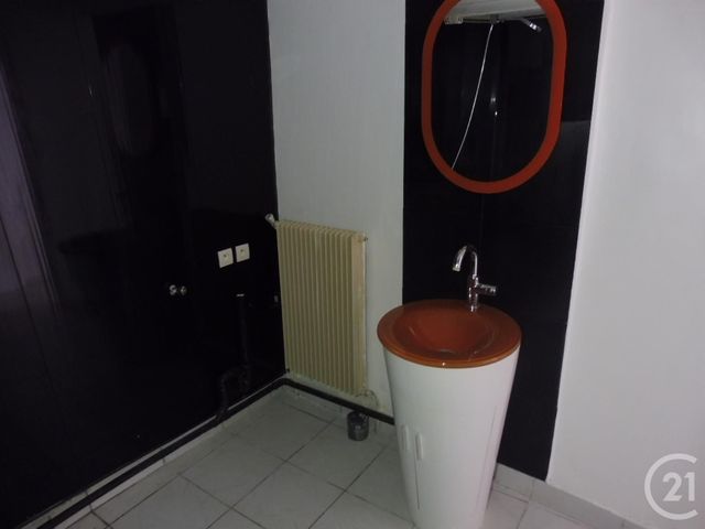Appartement F2 à louer - 2 pièces - 40.0 m2 - ALES - 30 - LANGUEDOC-ROUSSILLON - Century 21 Impact Immobilier Appartement F2 à louer - 2 pièces - 40.0 m2 - ALES - 30 - LANGUEDOC-ROUSSILLON - Century 21 Impact Immobilier
