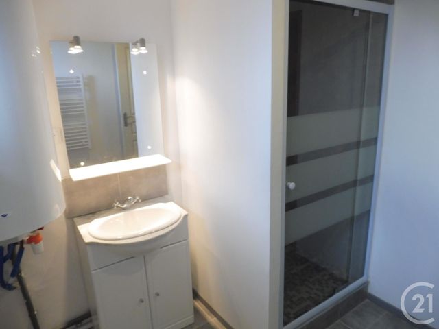 Appartement F2 à louer - 2 pièces - 43.86 m2 - ALES - 30 - LANGUEDOC-ROUSSILLON - Century 21 Impact Immobilier Appartement F2 à louer - 2 pièces - 43.86 m2 - ALES - 30 - LANGUEDOC-ROUSSILLON - Century 21 Impact Immobilier