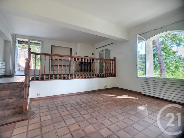 Appartement F4 à vendre - 5 pièces - 135.0 m2 - ALES - 30 - LANGUEDOC-ROUSSILLON - Century 21 Impact Immobilier Appartement F4 à vendre - 5 pièces - 135.0 m2 - ALES - 30 - LANGUEDOC-ROUSSILLON - Century 21 Impact Immobilier