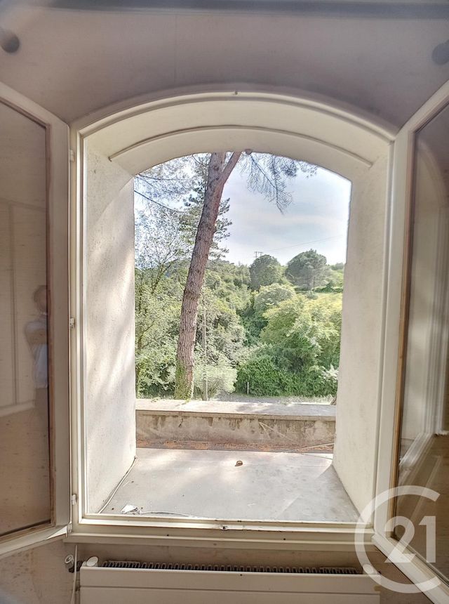Appartement F4 à vendre - 5 pièces - 135.0 m2 - ALES - 30 - LANGUEDOC-ROUSSILLON - Century 21 Impact Immobilier Appartement F4 à vendre - 5 pièces - 135.0 m2 - ALES - 30 - LANGUEDOC-ROUSSILLON - Century 21 Impact Immobilier