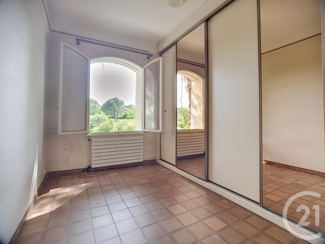 Appartement F4 à vendre - 5 pièces - 135.0 m2 - ALES - 30 - LANGUEDOC-ROUSSILLON - Century 21 Impact Immobilier Appartement F4 à vendre - 5 pièces - 135.0 m2 - ALES - 30 - LANGUEDOC-ROUSSILLON - Century 21 Impact Immobilier
