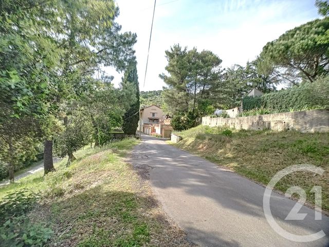 Appartement F4 à vendre - 5 pièces - 135.0 m2 - ALES - 30 - LANGUEDOC-ROUSSILLON - Century 21 Impact Immobilier Appartement F4 à vendre - 5 pièces - 135.0 m2 - ALES - 30 - LANGUEDOC-ROUSSILLON - Century 21 Impact Immobilier