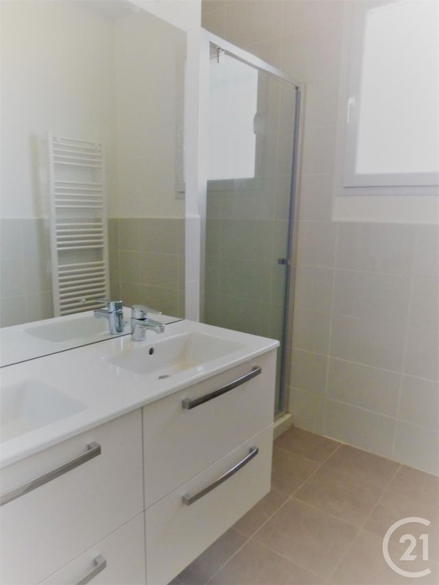 maison à louer - 4 pièces - 104.0 m2 - ST MARTIN DE VALGALGUES - 30 - LANGUEDOC-ROUSSILLON - Century 21 Impact Immobilier maison à louer - 4 pièces - 104.0 m2 - ST MARTIN DE VALGALGUES - 30 - LANGUEDOC-ROUSSILLON - Century 21 Impact Immobilier