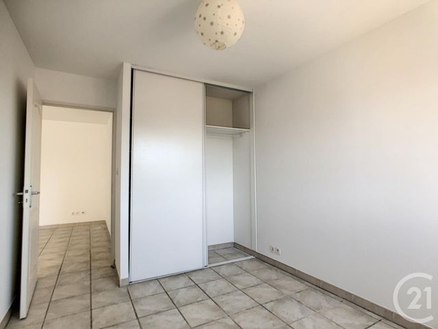 Afficher la photo en grand appartement à louer - 2 pièces - 40.25 m2 - ALES - 30 - LANGUEDOC-ROUSSILLON - Century 21 Impact Immobilier