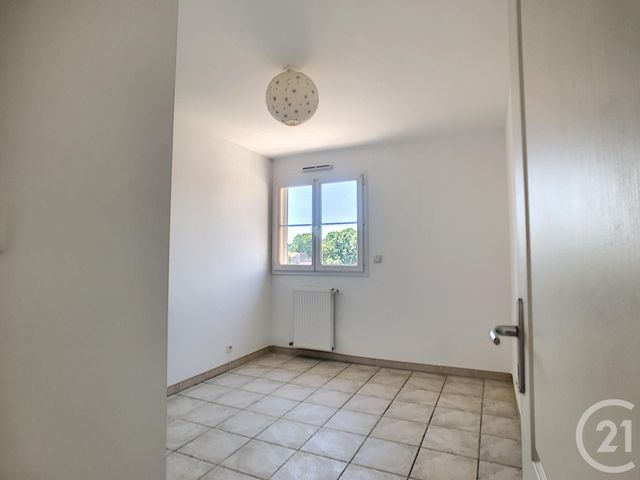 Afficher la photo en grand appartement à louer - 2 pièces - 40.25 m2 - ALES - 30 - LANGUEDOC-ROUSSILLON - Century 21 Impact Immobilier
