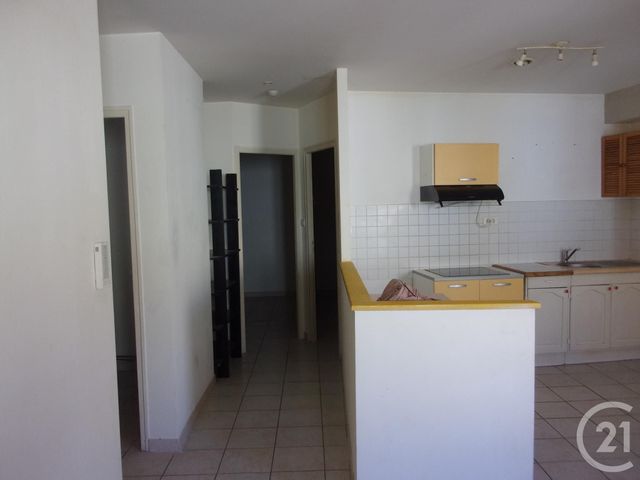 Afficher la photo en grand appartement à louer - 3 pièces - 53.0 m2 - ALES - 30 - LANGUEDOC-ROUSSILLON - Century 21 Impact Immobilier