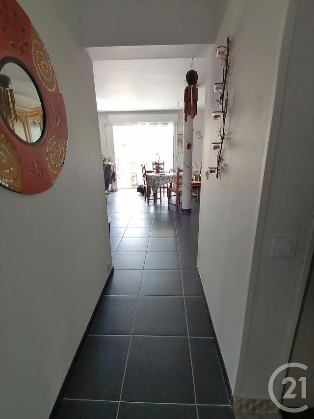 Afficher la photo en grand Appartement F3 à vendre - 3 pièces - 78.22 m2 - ST MARTIN DE VALGALGUES - 30 - LANGUEDOC-ROUSSILLON - Century 21 Impact Immobilier