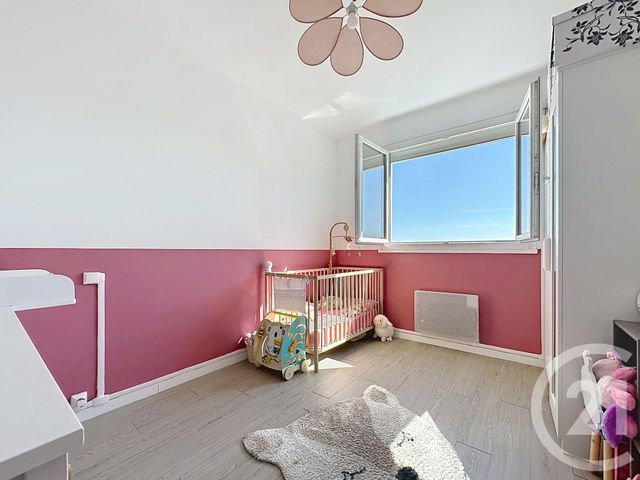 Appartement T4 à vendre - 4 pièces - 82.21 m2 - ALES - 30 - LANGUEDOC-ROUSSILLON - Century 21 Impact Immobilier