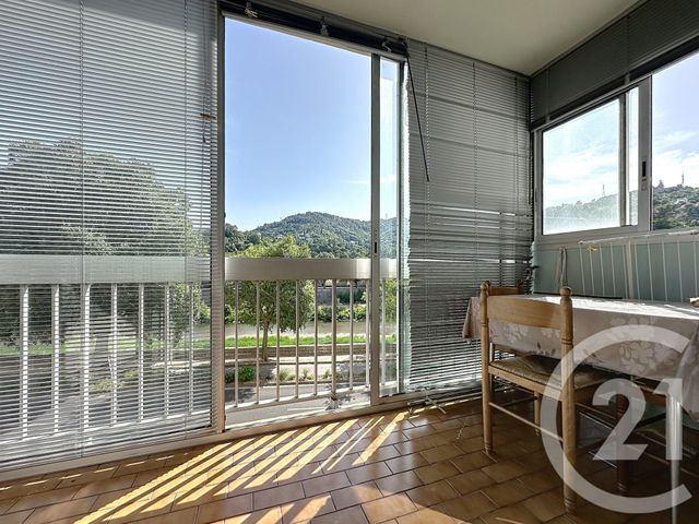 Appartement T4 à vendre - 4 pièces - 79.09 m2 - ALES - 30 - LANGUEDOC-ROUSSILLON - Century 21 Impact Immobilier
