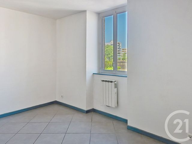 Appartement à vendre - 3 pièces - 50.0 m2 - ALES - 30 - LANGUEDOC-ROUSSILLON - Century 21 Impact Immobilier
